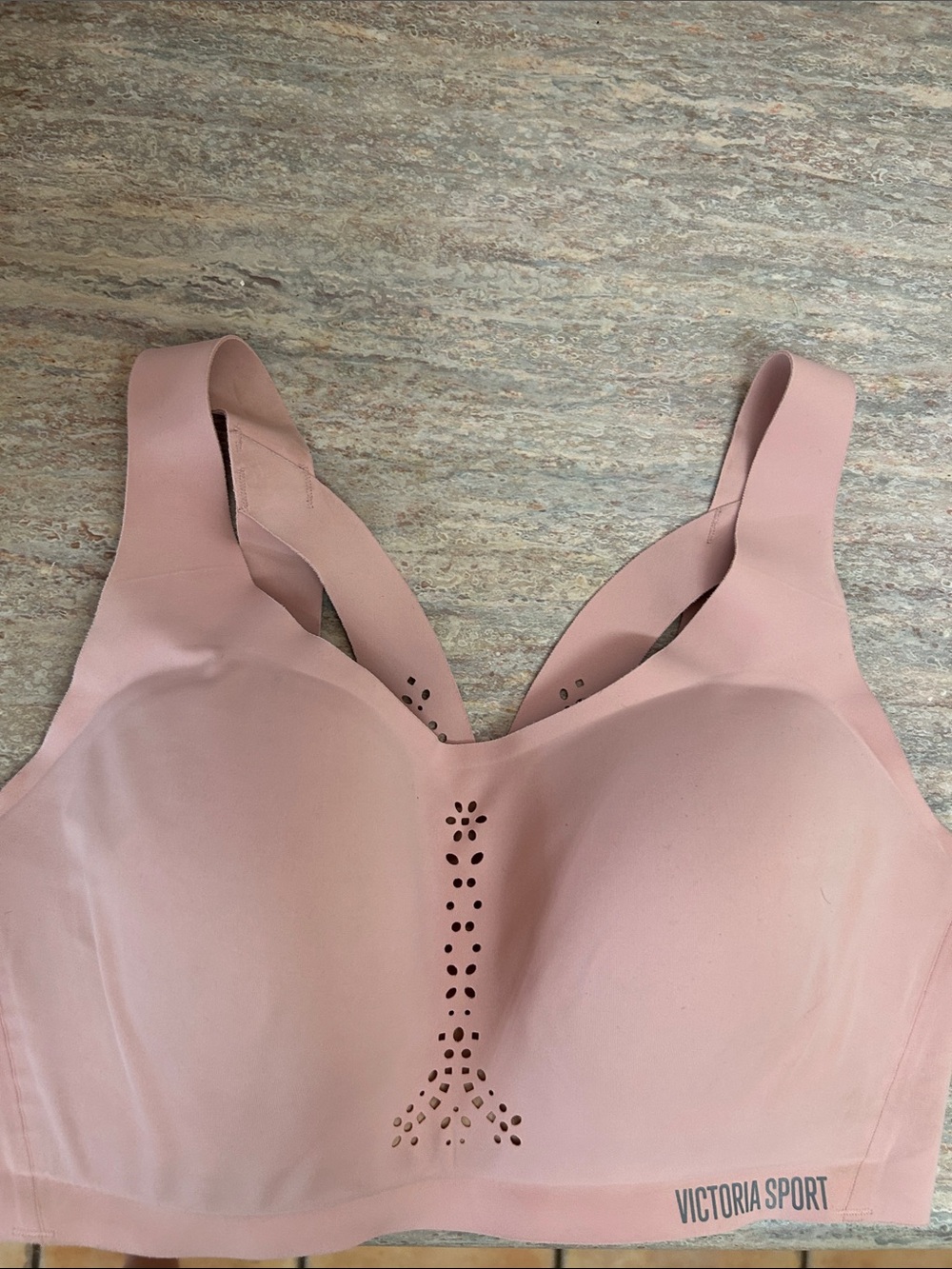 Victoria secret sport Pink High-Support Sports Bra 34cd cup